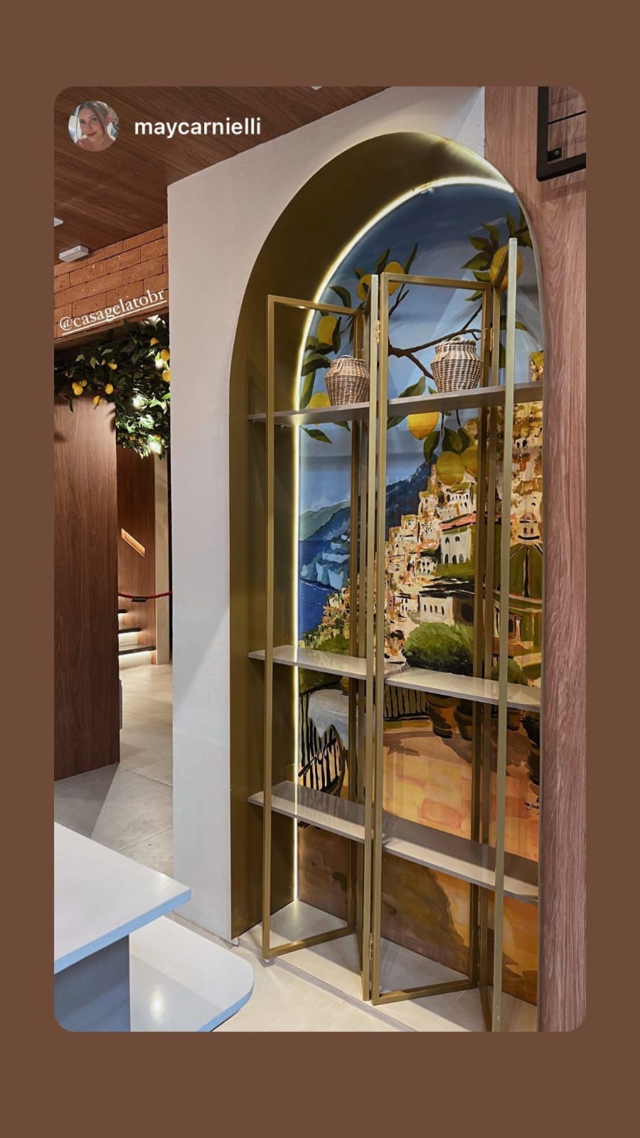 Detalhes italianos do interior da Casa Gelato